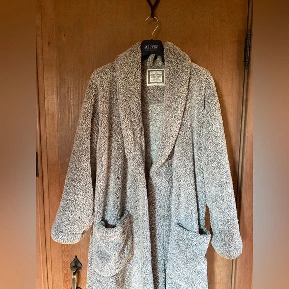 DENVER Hayes Bath Robe - Picture 3 of 5